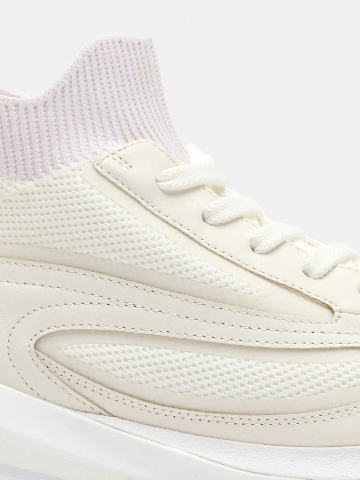 Seven Flyknit Runner Off White