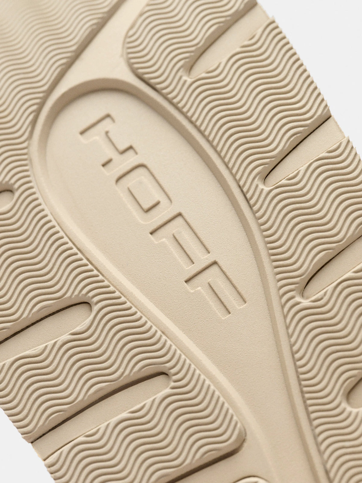 Seven Flyknit Runner Beige